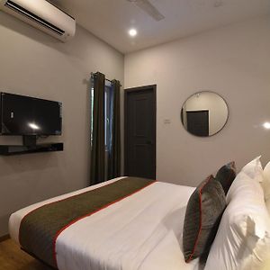 Super Townhouse Royapettah Near U.S Consulate